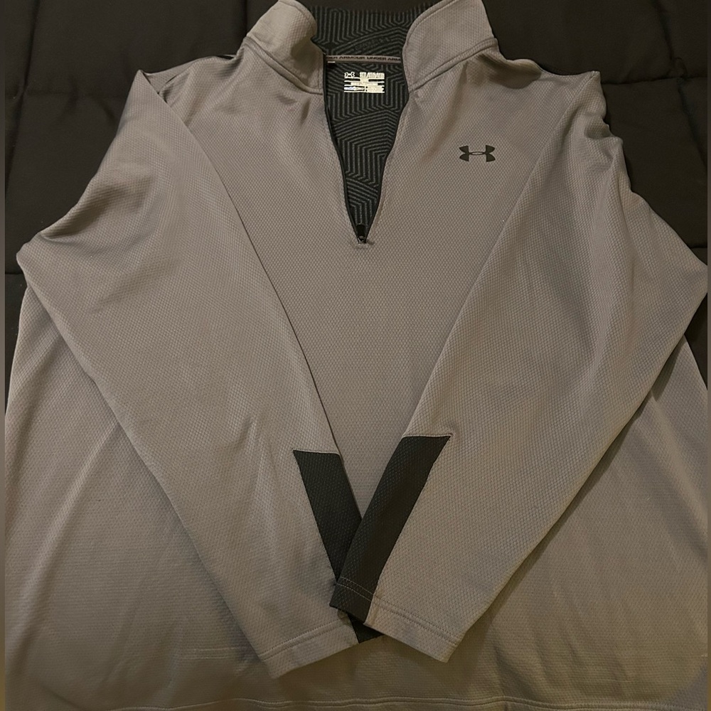 Under Armour pullover
